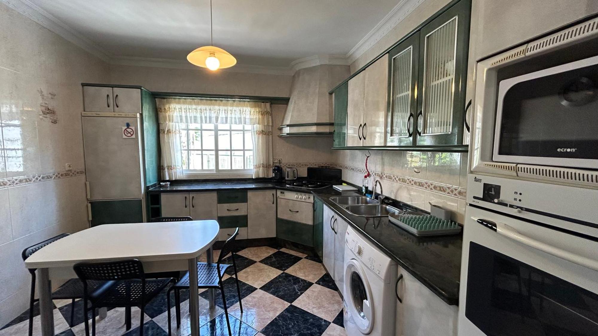 Апартаменты Piso En Malaga Arenas Экстерьер фото